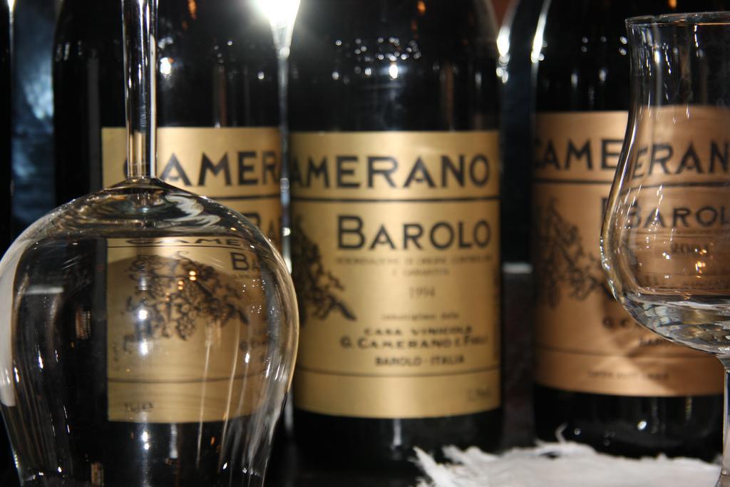 Agriturismo La Terrazza Sul Bosco Βίλα Barolo Εξωτερικό φωτογραφία