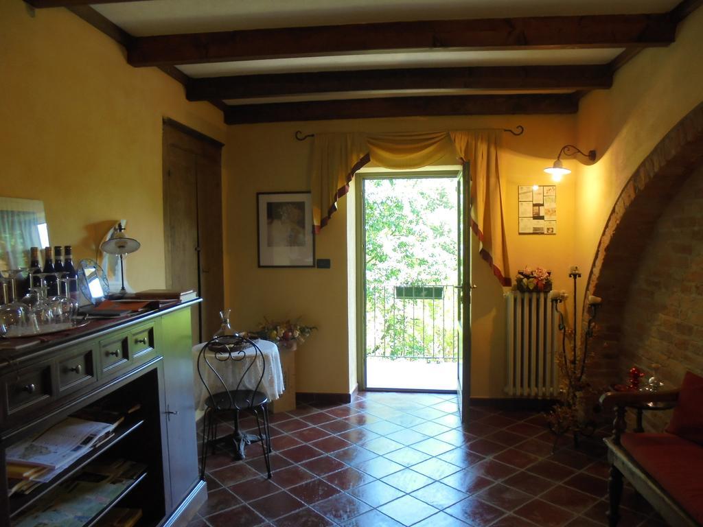 Agriturismo La Terrazza Sul Bosco Βίλα Barolo Εξωτερικό φωτογραφία
